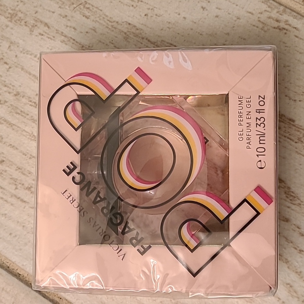 Victoria’s Secret Fragrance POP In The Scent "Love"